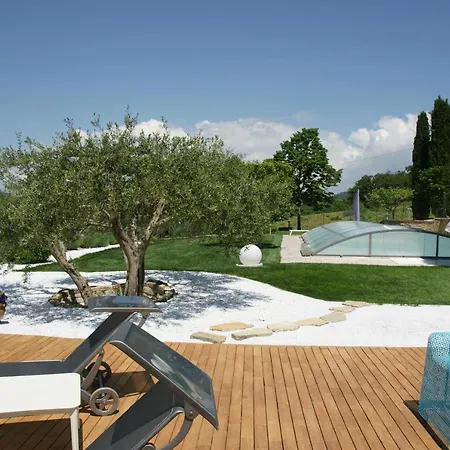 Residenza Corgnano Konukevi
