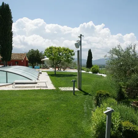 Residenza Corgnano Konukevi *